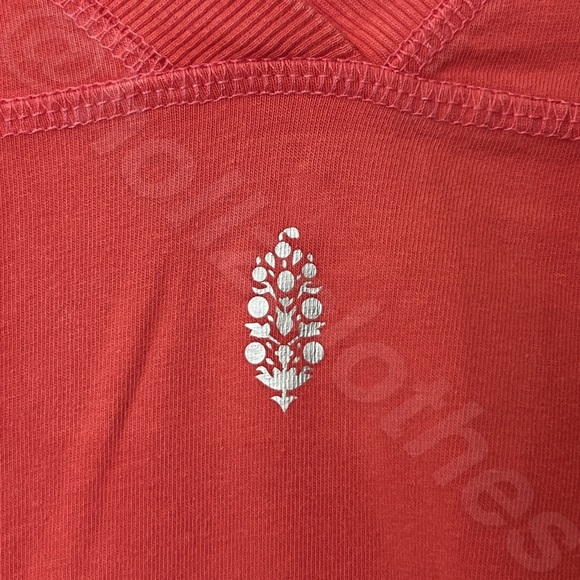 NWOT Free People Hot Shot Baby Tee Strawberry L - Picture 12 of 12